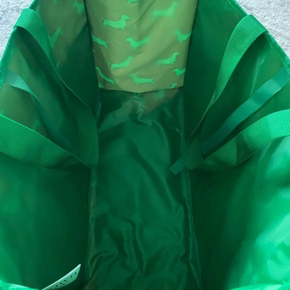 NWT Pink & Green Dachshund Dog Travel Beach Swim Tote Bag & Matching Towel Set - Picture 5 of 7